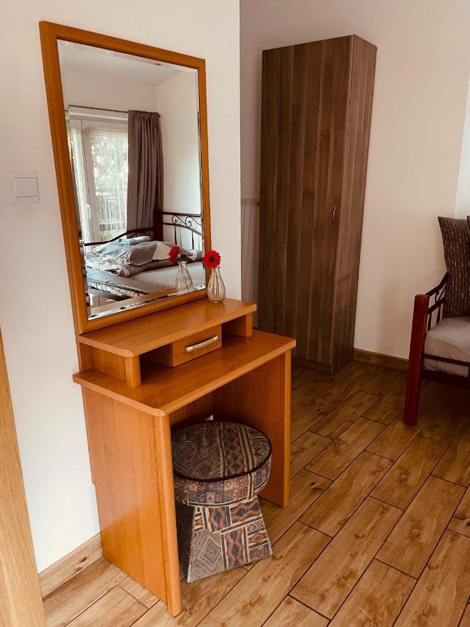 Appartement Pokoje Przy Bulwarach à Uniejów Extérieur photo